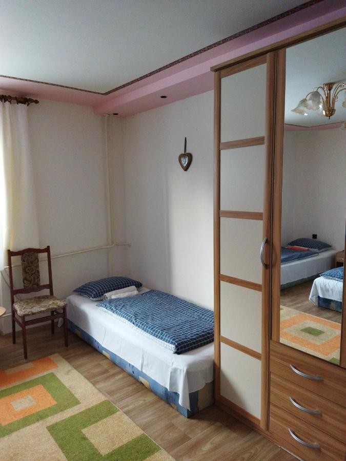 Lucky Cat Hotel Nová Lesná Kültér fotó